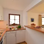 Am Oberoeschle Apartment